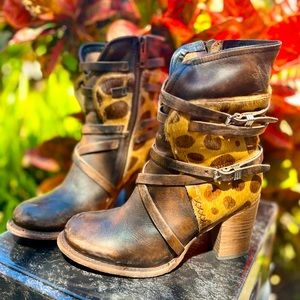 RARE HTF Freebird By Steven Leopard Calf Fur Boots Sz 9 Leather Straps Biker